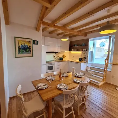 게스트하우스 Rooms Skalinada Vis
