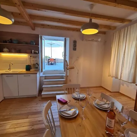 Rooms Skalinada Vis *