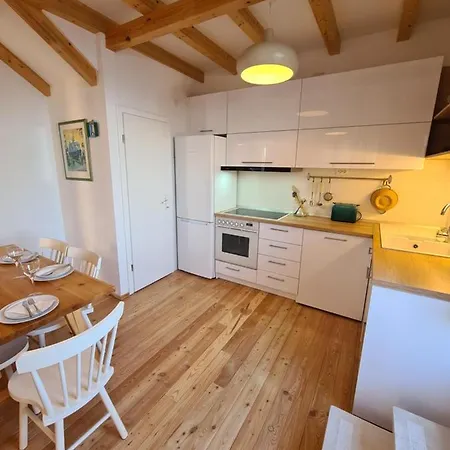 Rooms Skalinada Vis *